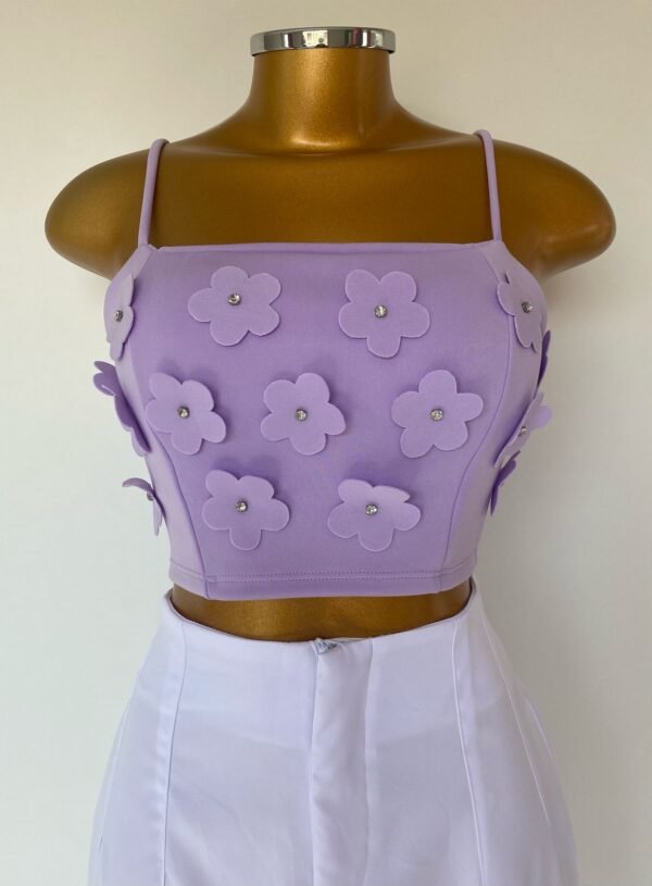 Cropped com Aplicação em Flores
